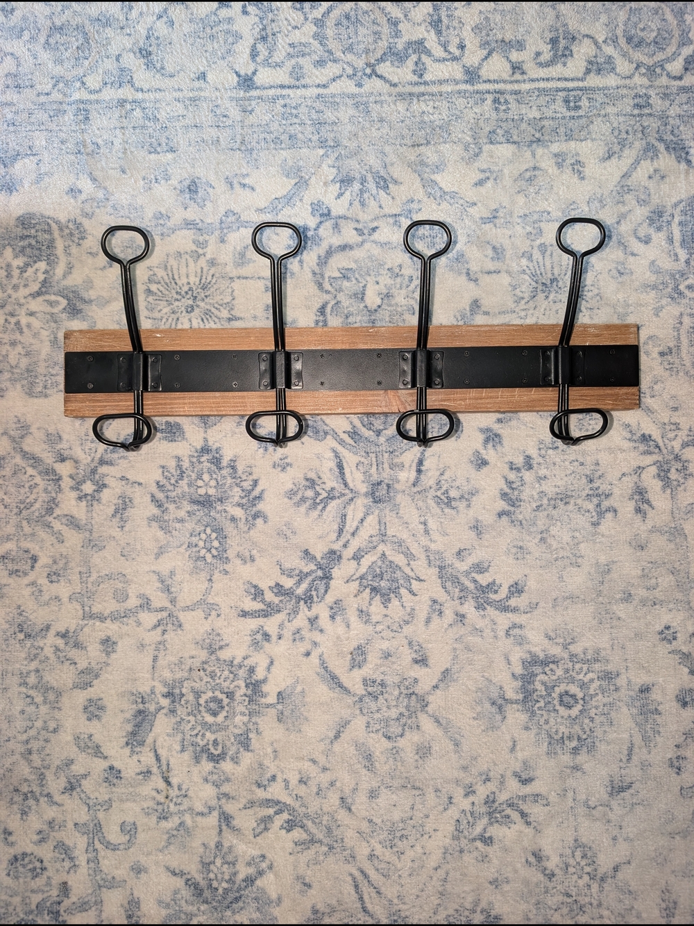2/20$ 💓 Black and Wood Wall Hook Rack - Rustic Metal Coat Hanger